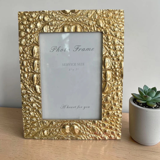 Resin Bubble Texture Gold Photo Frame – Elegant Home Decor | The Last Interiors